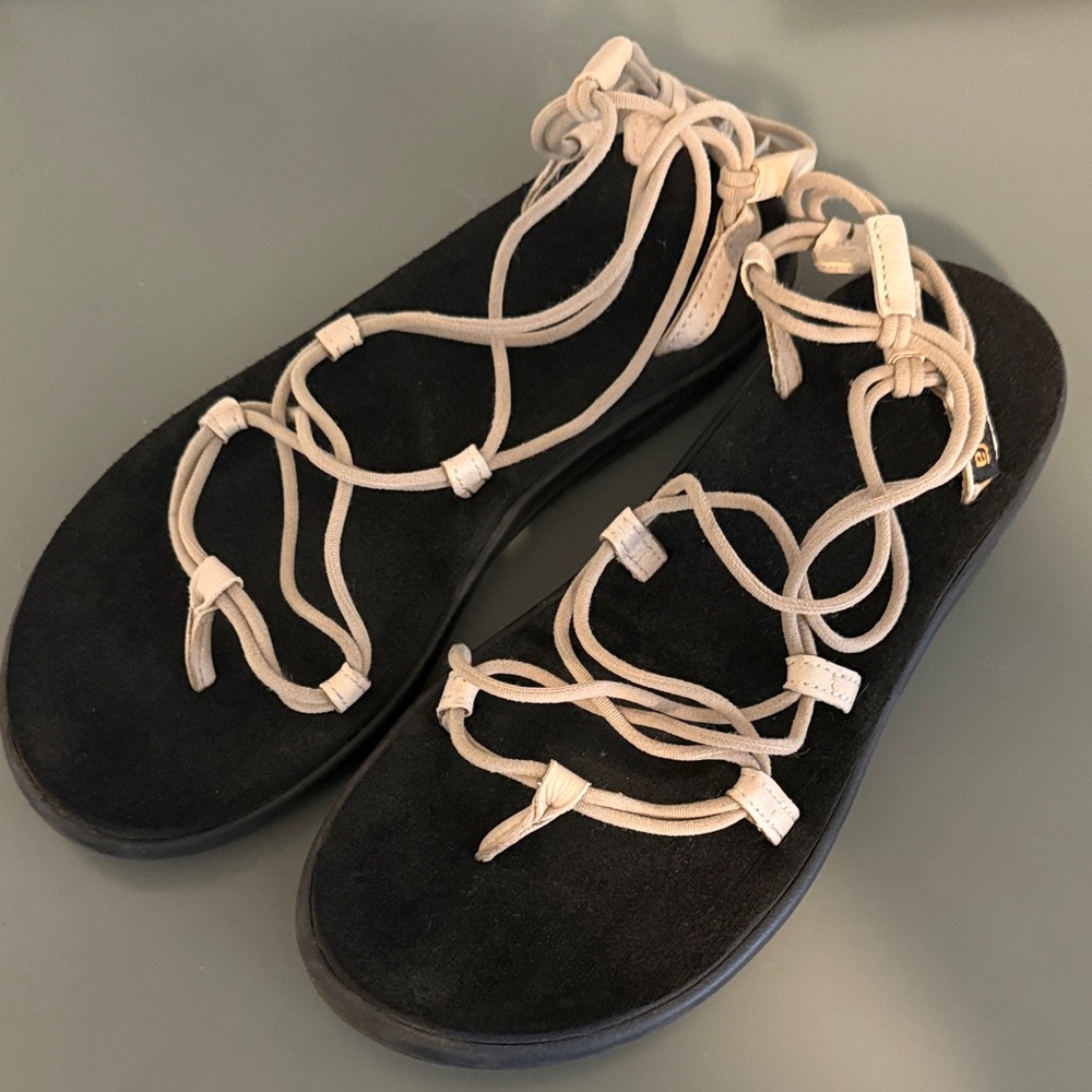 Teva Voya in mushroom